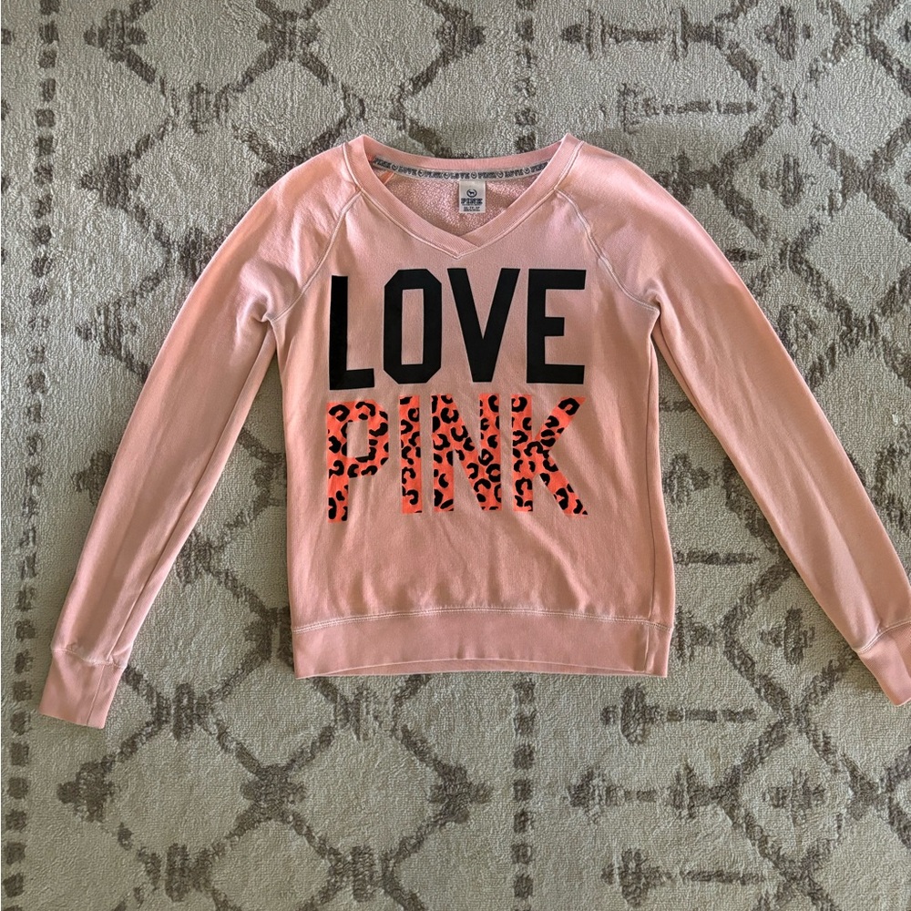 VS PINK sweater